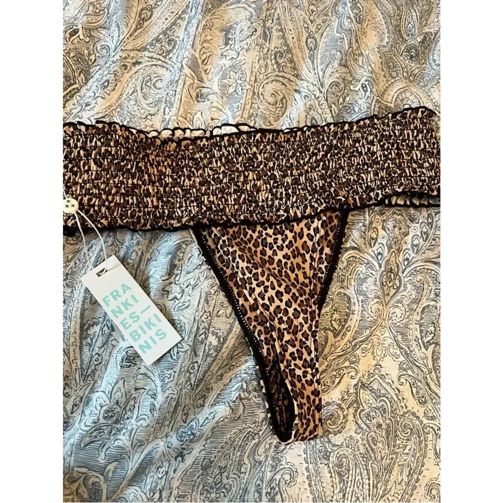 NWT Frankie’s Bikinis Leopard Print Bikini Set Size M 🐆✨